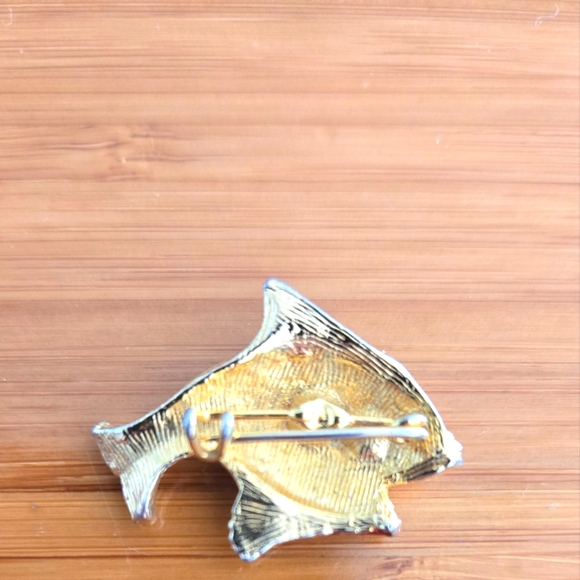 Vintage Koi brooch - Picture 3 of 4